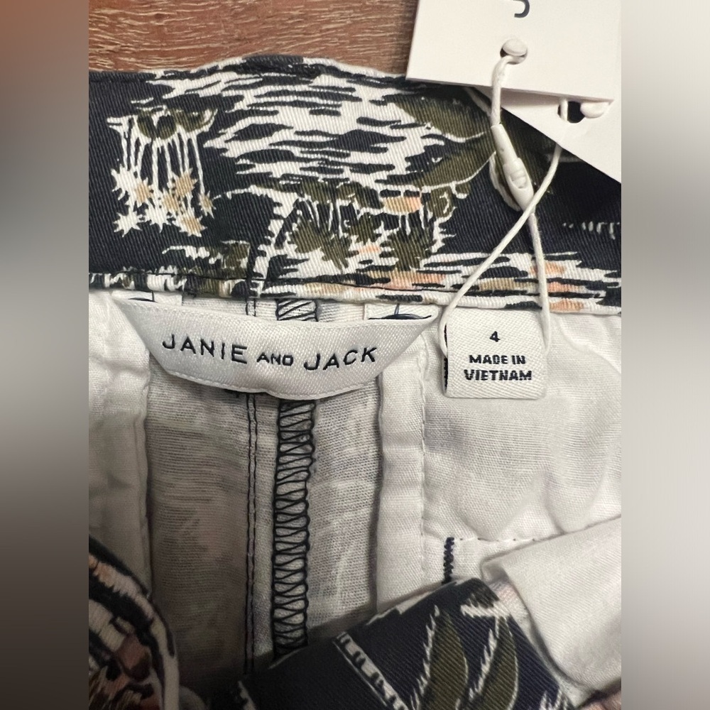Janie and Jack TROPICAL TWILL SHORT size 4T - Picture 5 of 7